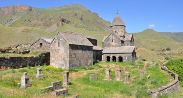 Vorotnavank Monastery in the Syunik Region of Armenia, http://ru.wikipedia.org/wiki/Сюникская_область Vorotnavank Monastery in the Syunik Region of Armenia, http://ru.wikipedia.org/wiki/Сюникская_область