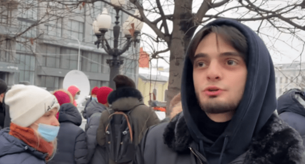 Said-Mukhammad Djumaev at the rally in support of Alexei Navalny in Moscow on January 23, 2021. Screenshot of the video by Anews https://www.youtube.com/watch?v=Xtasot6gdA4 Said-Mukhammad Djumaev at the rally in support of Alexei Navalny in Moscow on January 23, 2021. Screenshot of the video by Anews https://www.youtube.com/watch?v=Xtasot6gdA4