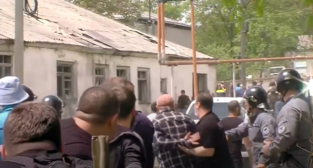 Clashes in Dmanisi. Screenshot of the video by the Sputnik Georgia YouTube channel https://www.youtube.com/watch?v=0BSxdy0ZJhk&t=21s Clashes in Dmanisi. Screenshot of the video by the Sputnik Georgia YouTube channel https://www.youtube.com/watch?v=0BSxdy0ZJhk&t=21s
