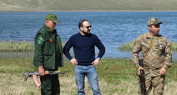 Tigran Avinyan, acting Deputy Prime Minister of Armenia, near the Black Lake (Sev Lich) on the border with Azerbaijan. May 16, 2021. Photo from his personal page on Facebook https://www.facebook.com/tigran.avinyan/photos/pcb.2743389715965431/2743389685965434/ Tigran Avinyan, acting Deputy Prime Minister of Armenia, near the Black Lake (Sev Lich) on the border with Azerbaijan. May 16, 2021. Photo from his personal page on Facebook https://www.facebook.com/tigran.avinyan/photos/pcb.2743389715965431/2743389685965434/