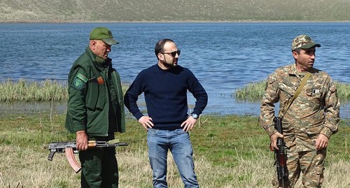Tigran Avinyan, acting Deputy Prime Minister of Armenia, near the Black Lake (Sev Lich) on the border with Azerbaijan. May 16, 2021. Photo from his personal page on Facebook https://www.facebook.com/tigran.avinyan/photos/pcb.2743389715965431/2743389685965434/ Tigran Avinyan, acting Deputy Prime Minister of Armenia, near the Black Lake (Sev Lich) on the border with Azerbaijan. May 16, 2021. Photo from his personal page on Facebook https://www.facebook.com/tigran.avinyan/photos/pcb.2743389715965431/2743389685965434/