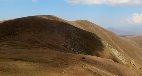 Highlands in the Gegarkunik District of Armenia. Photo: Inner999, http://commons.wikimedia.org/w/index.php?curid=74360713 Highlands in the Gegarkunik District of Armenia. Photo: Inner999, http://commons.wikimedia.org/w/index.php?curid=74360713