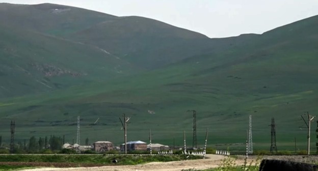 Border village of Narabak. Screenshot from video posted by Sputnik Armenia Border village of Narabak. Screenshot from video posted by Sputnik Armenia