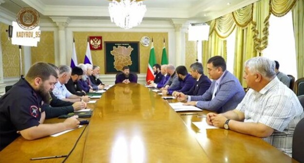 A Chechen operations centre for COVID-19 management. Screenshot of the video posted on Ramzan Kadyrov's page on the "Vkontakte"https://vk.com/ramzan?z=video279938622_456244324%2F566cf17073650f8571%2Fpl_wall_279938622 A Chechen operations centre for COVID-19 management. Screenshot of the video posted on Ramzan Kadyrov's page on the "Vkontakte"https://vk.com/ramzan?z=video279938622_456244324%2F566cf17073650f8571%2Fpl_wall_279938622