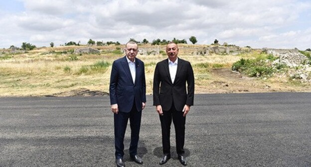 Recep Tayyip Erdoğan (on the left) and Ilham Aliev. Photo: president.az Recep Tayyip Erdoğan (on the left) and Ilham Aliev. Photo: president.az