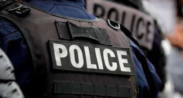 Policeman in France. Photo: REUTERS/Sarah Meyssonnier Policeman in France. Photo: REUTERS/Sarah Meyssonnier