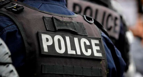 Policeman in France. Photo: REUTERS/Sarah Meyssonnier Policeman in France. Photo: REUTERS/Sarah Meyssonnier