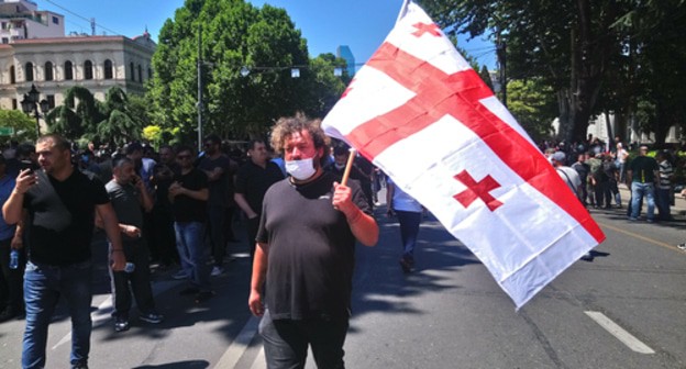 Protesters in Tbilisi streets, July 4, 2021. Photo by Beslan Kmuzov for the Caucasian Knot Protesters in Tbilisi streets, July 4, 2021. Photo by Beslan Kmuzov for the Caucasian Knot