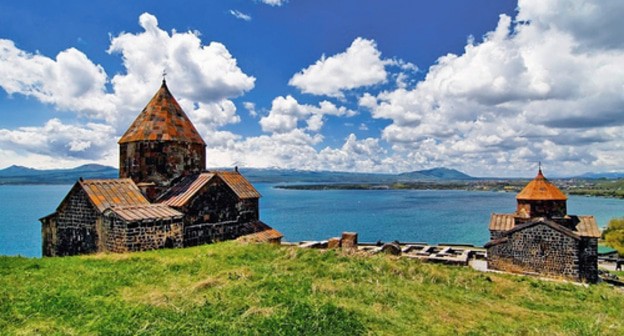 The Gegarkunik District of Armenia. Photo: Vigen Hakhverdyan, http://ru.wikipedia.org The Gegarkunik District of Armenia. Photo: Vigen Hakhverdyan, http://ru.wikipedia.org