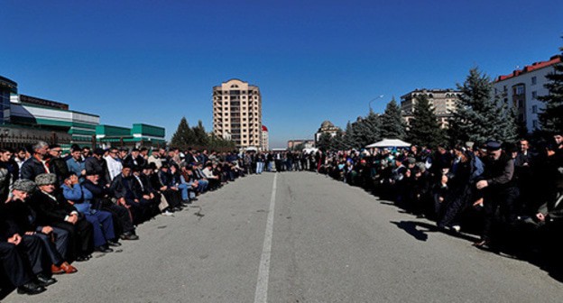 Participants of a rally in Magas, October 2018. Photo: REUTERS / Maxim Shemetov Participants of a rally in Magas, October 2018. Photo: REUTERS / Maxim Shemetov