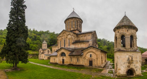 The Gelati Monastery Complex. Photo: Ihor Burliai https://ru.wikipedia.org/wiki/Гелатский_монастырь#/media/Файл:Gelati_Monastery_1.jpg The Gelati Monastery Complex. Photo: Ihor Burliai https://ru.wikipedia.org/wiki/Гелатский_монастырь#/media/Файл:Gelati_Monastery_1.jpg