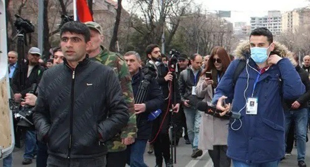 Journalists during match of Pashinyan's opponents to the Armenian Parliament, Yerevan, March 2021. Photo by Tigran Petrosyan for the Caucasian Knot Journalists during match of Pashinyan's opponents to the Armenian Parliament, Yerevan, March 2021. Photo by Tigran Petrosyan for the Caucasian Knot