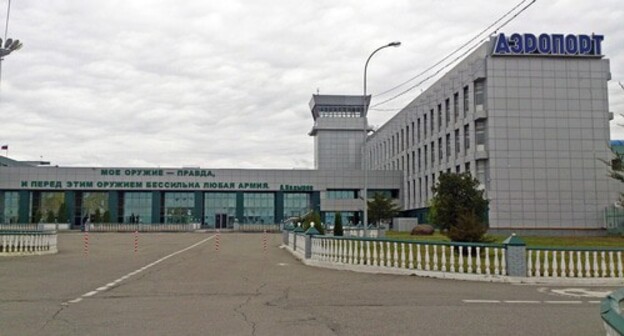 The Grozny International Airport. Photo: autocifero https://ru.wikipedia.org/wiki/Грозный_(аэропорт)#/media/Файл:Аэропорт_Грозный.jpg The Grozny International Airport. Photo: autocifero https://ru.wikipedia.org/wiki/Грозный_(аэропорт)#/media/Файл:Аэропорт_Грозный.jpg