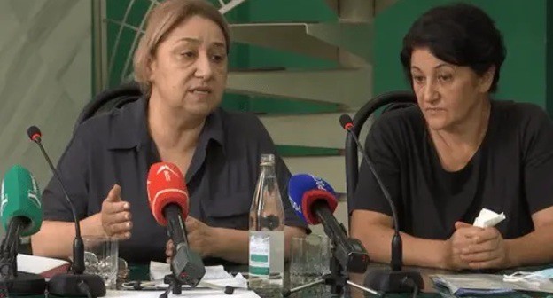 Press conference of the "Beslan Mothers" Committee, September 1, 2021. Screenshot from video reportage by iRYSTON TV, http://www.youtube.com/watch?v=8x0yCiwt8Rk/ Press conference of the "Beslan Mothers" Committee, September 1, 2021. Screenshot from video reportage by iRYSTON TV, http://www.youtube.com/watch?v=8x0yCiwt8Rk/