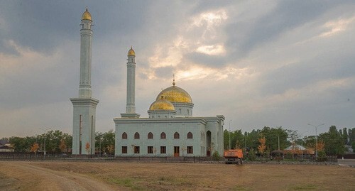 A mosque in the Djamlail Alikhanov (formerly Gikalo) village. Photo: https://www.grozny-inform.ru/news/society/131073/ A mosque in the Djamlail Alikhanov (formerly Gikalo) village. Photo: https://www.grozny-inform.ru/news/society/131073/