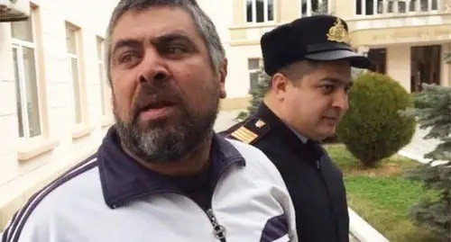 Alizamin Salaev. Screenshot: http://www.facebook.com/photo.php?fbid=557490281792370&set=a.108531503354919&type=1&theatre Alizamin Salaev. Screenshot: http://www.facebook.com/photo.php?fbid=557490281792370&set=a.108531503354919&type=1&theatre