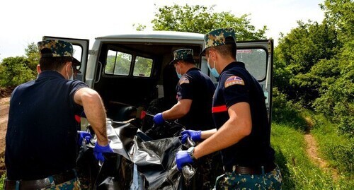 Searches conducted in the Karabakh conflict zone. Photo by the press service of the Emergency Service of Nagorno-Karabakh http://rs-nkr.am/content.php?contid=3177 Searches conducted in the Karabakh conflict zone. Photo by the press service of the Emergency Service of Nagorno-Karabakh http://rs-nkr.am/content.php?contid=3177