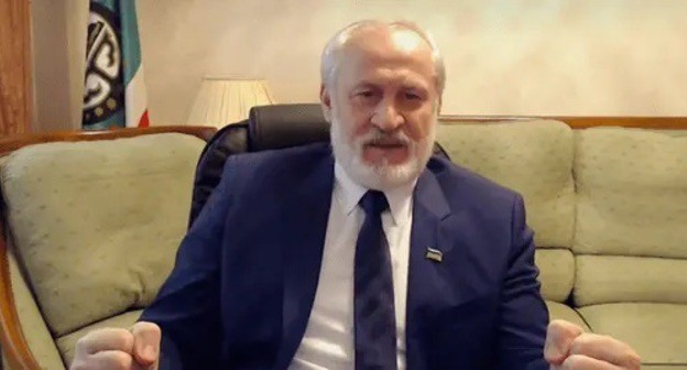 Akhmed Zakaev. Screenshot of video poste by NEP Prague, http://www.youtube.com/watch?v=T2dbgV1fqho Akhmed Zakaev. Screenshot of video poste by NEP Prague, http://www.youtube.com/watch?v=T2dbgV1fqho