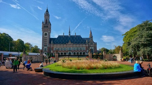 The International Court of Justice, which has its seat in the Hague. Photo: International Court of Justice; https://ru.wikipedia.org/wiki/Международный_суд_ООН#/media/Файл:International_Court_of_Justice.jpg The International Court of Justice, which has its seat in the Hague. Photo: International Court of Justice; https://ru.wikipedia.org/wiki/Международный_суд_ООН#/media/Файл:International_Court_of_Justice.jpg