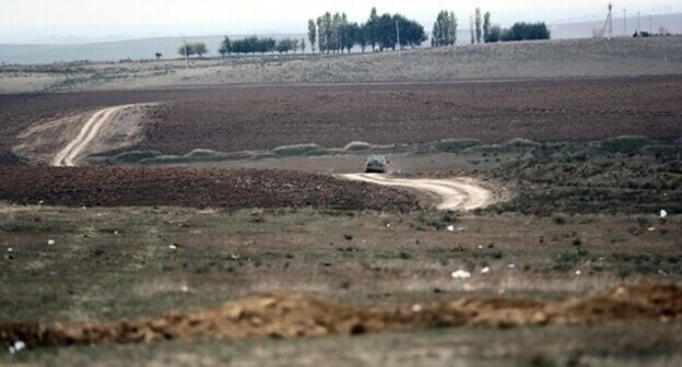 A road in Fizuli District, December 2020. Photo by Aziz Karimov for the "Caucasian Knot" A road in Fizuli District, December 2020. Photo by Aziz Karimov for the "Caucasian Knot"