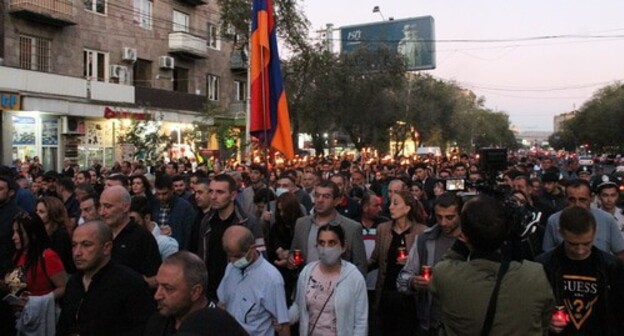 Commemorative torchlight march in Yerevan, September 26, 2021. Photo by Tigran Petrosyan for the Caucasian Knot Commemorative torchlight march in Yerevan, September 26, 2021. Photo by Tigran Petrosyan for the Caucasian Knot