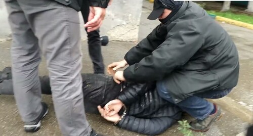 The detention of an alleged militant in Cherkessk. Screenshot of the video https://www.youtube.com/watch?v=IsLGr8anVKw The detention of an alleged militant in Cherkessk. Screenshot of the video https://www.youtube.com/watch?v=IsLGr8anVKw