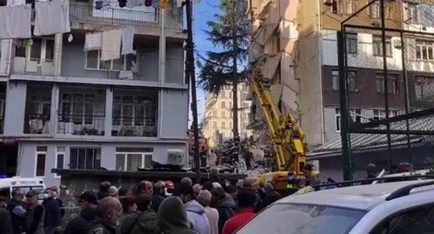 Collapse of a high-rise apartment building in Batumi. Screenshot: http://www.youtube.com/watch?v=vCRXIxRkQmM Collapse of a high-rise apartment building in Batumi. Screenshot: http://www.youtube.com/watch?v=vCRXIxRkQmM