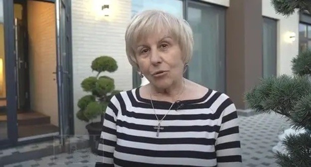 Giuli Alasaniya. Screenshot: Sukhumi GE, http://www.youtube.com/watch?v=IQwrhIEhmkg Giuli Alasaniya. Screenshot: Sukhumi GE, http://www.youtube.com/watch?v=IQwrhIEhmkg