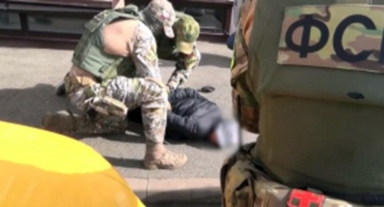 FSB conducts special operation in Stavropol Territory, October 2021. Photo: http://nac.gov.ru/terrorizmu-net/fsb/fsb-rossii-predotvrashchena-popytka-soversheniya.html FSB conducts special operation in Stavropol Territory, October 2021. Photo: http://nac.gov.ru/terrorizmu-net/fsb/fsb-rossii-predotvrashchena-popytka-soversheniya.html
