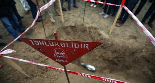 An enclosed area with an unexploded ordnance. Photo by Aziz Karimov for the "Caucasian Knot" An enclosed area with an unexploded ordnance. Photo by Aziz Karimov for the "Caucasian Knot"