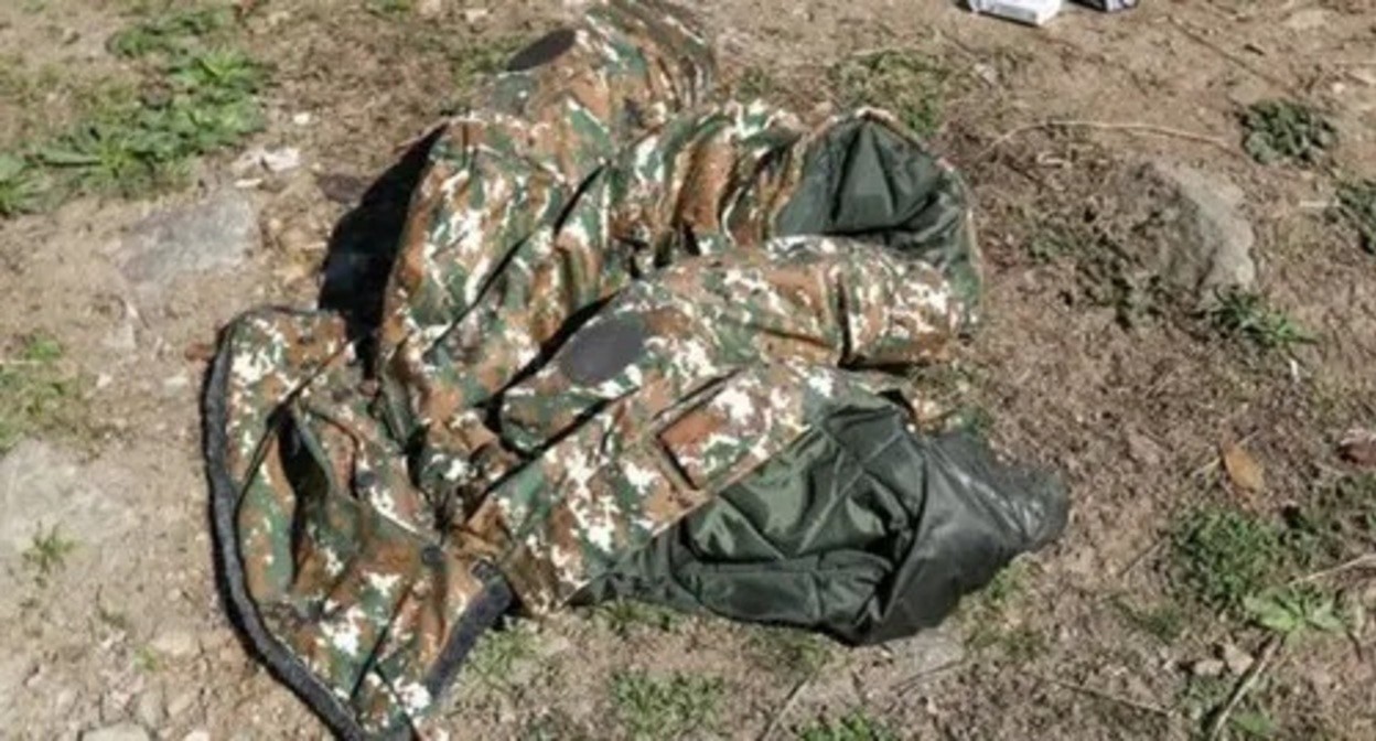 Outfit of an Armenian soldier. Photo by Aziz Karimov for the Caucasian Knot Outfit of an Armenian soldier. Photo by Aziz Karimov for the Caucasian Knot