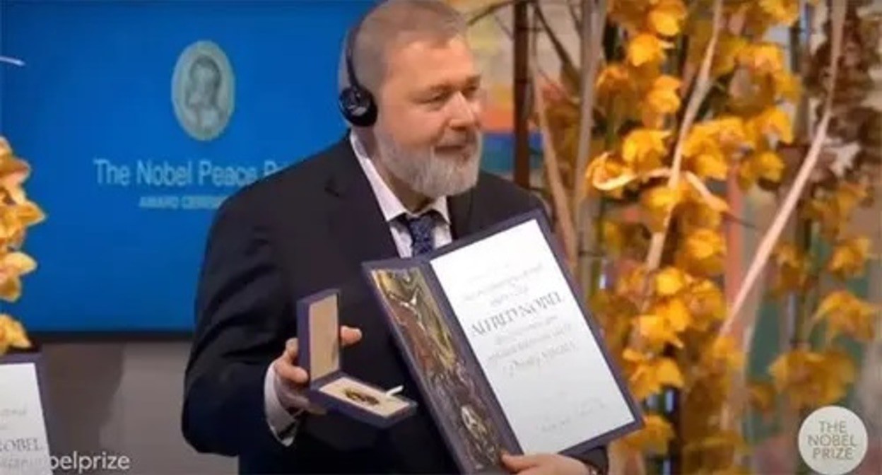 Dmitry Muratov at the Nobel Prize ceremony. Screenshot: https://www.ridus.ru/news/368413 Dmitry Muratov at the Nobel Prize ceremony. Screenshot: https://www.ridus.ru/news/368413