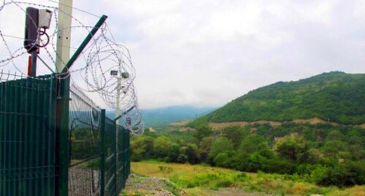 The border between Georgia and South Ossetia. Photo by Andrey Volodin https://www.rosbalt.ru/world/2021/10/07/1924907.html?utm_source=yxnews&utm_medium=desktop&nw=163362643400 The border between Georgia and South Ossetia. Photo by Andrey Volodin https://www.rosbalt.ru/world/2021/10/07/1924907.html?utm_source=yxnews&utm_medium=desktop&nw=163362643400