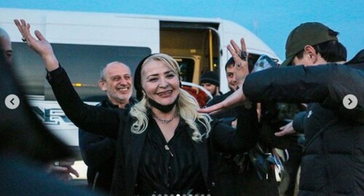 Rubati Mitsaeva has arrived at the Grozny airport, December 14, 2021. Screenshot of the post on Instagram of the "Grozny Inform" news agency https://www.instagram.com/p/CXeS0oNL8FR/ Rubati Mitsaeva has arrived at the Grozny airport, December 14, 2021. Screenshot of the post on Instagram of the "Grozny Inform" news agency https://www.instagram.com/p/CXeS0oNL8FR/