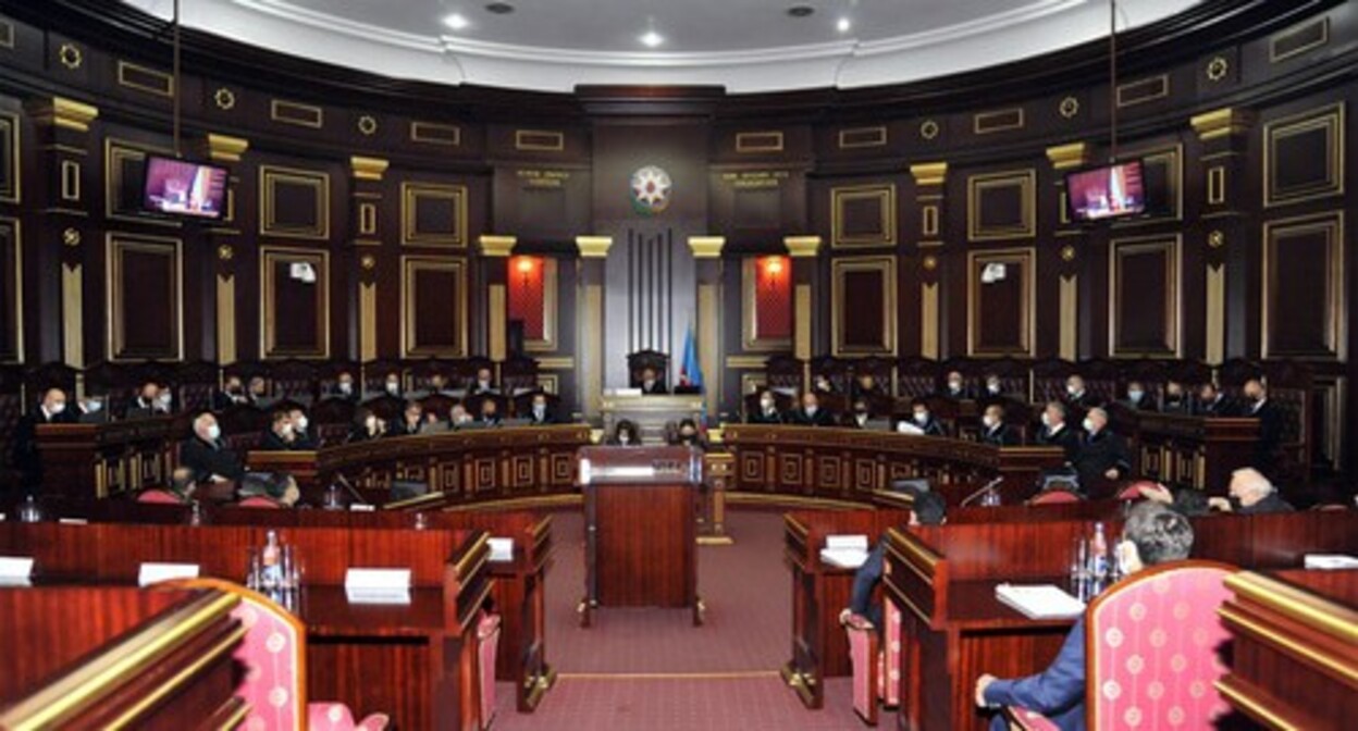 A session of the Supreme Court of Azerbaijan. Photo by the press service of the court http://www.supremecourt.gov.az/ru A session of the Supreme Court of Azerbaijan. Photo by the press service of the court http://www.supremecourt.gov.az/ru