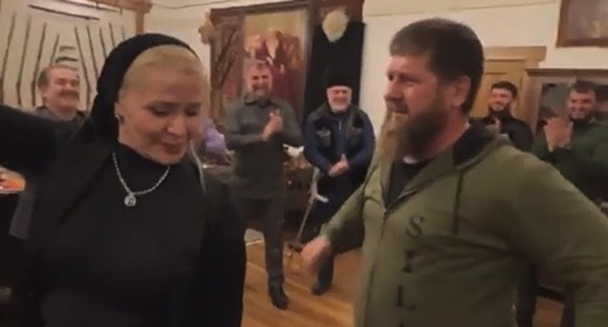 Ramzan Kadyrov and Rubati Mitsaeva. Screenshot of the post on Instagram ЧП/Грозный https://www.instagram.com/tv/CXjdXwBFIqD/ Ramzan Kadyrov and Rubati Mitsaeva. Screenshot of the post on Instagram ЧП/Грозный https://www.instagram.com/tv/CXjdXwBFIqD/