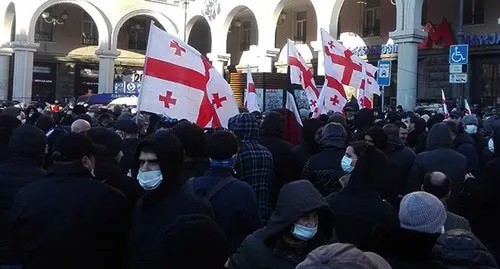 A march demanding the release of all those arrested in the case of beating up journalists at a protest against gay pride parade. Tbilisi, December 24, 2021. Photo by Inna Kukudzhanova for the Caucasian Knot A march demanding the release of all those arrested in the case of beating up journalists at a protest against gay pride parade. Tbilisi, December 24, 2021. Photo by Inna Kukudzhanova for the Caucasian Knot