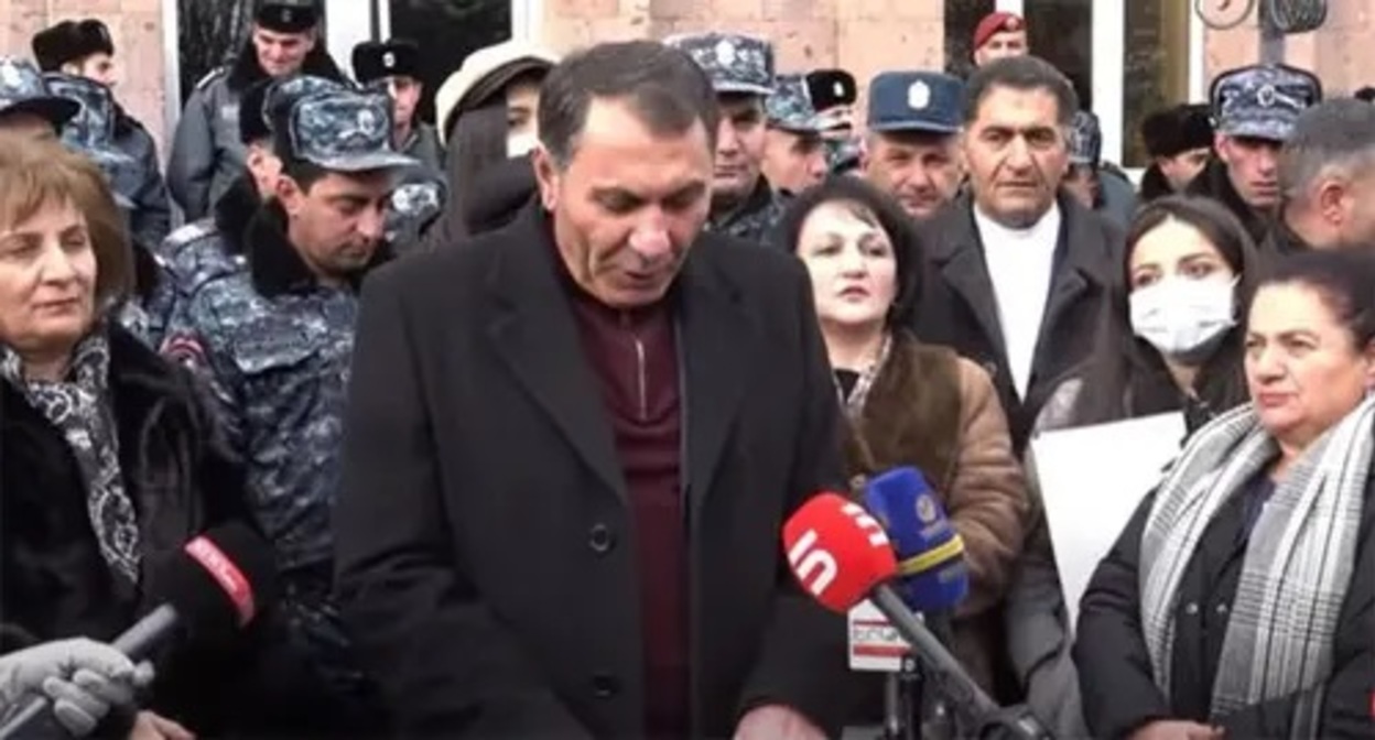Inauguration ceremony of the mayor of Vardenis. Screenshot: https://www.youtube.com/watch?v=c1jueaPvGIE Inauguration ceremony of the mayor of Vardenis. Screenshot: https://www.youtube.com/watch?v=c1jueaPvGIE