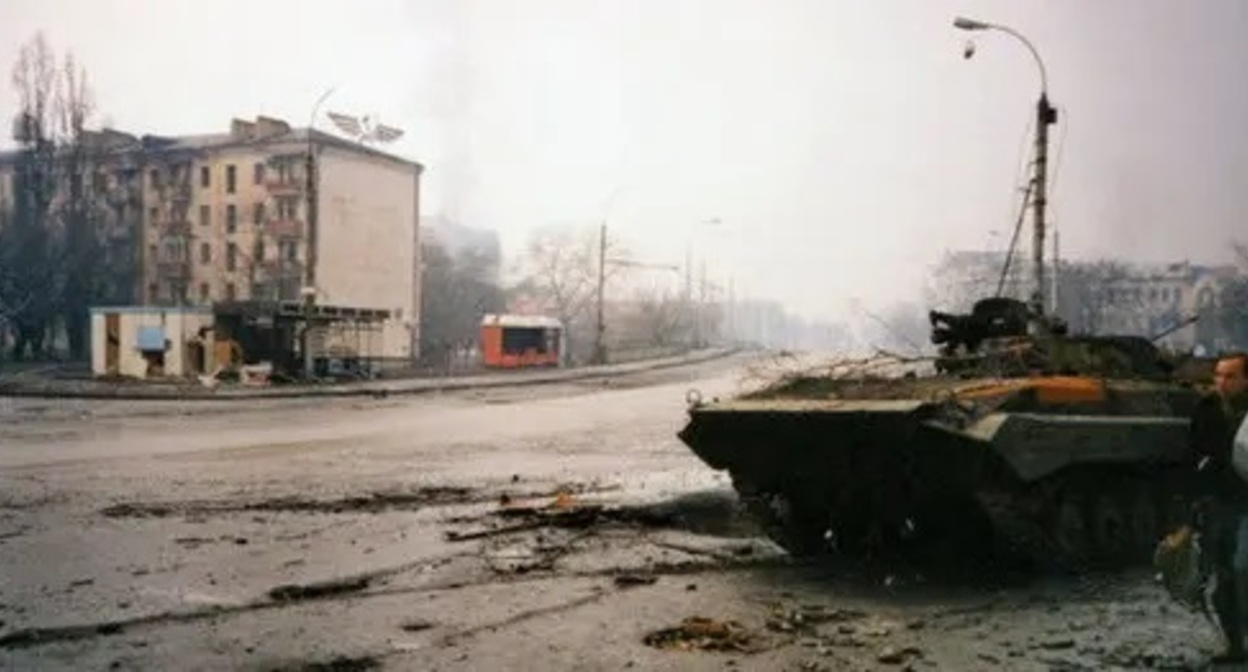 Grozny during the first Chechen military campaign. Photo: Vladimir Varfolomeev https://www.flickr.com Grozny during the first Chechen military campaign. Photo: Vladimir Varfolomeev https://www.flickr.com