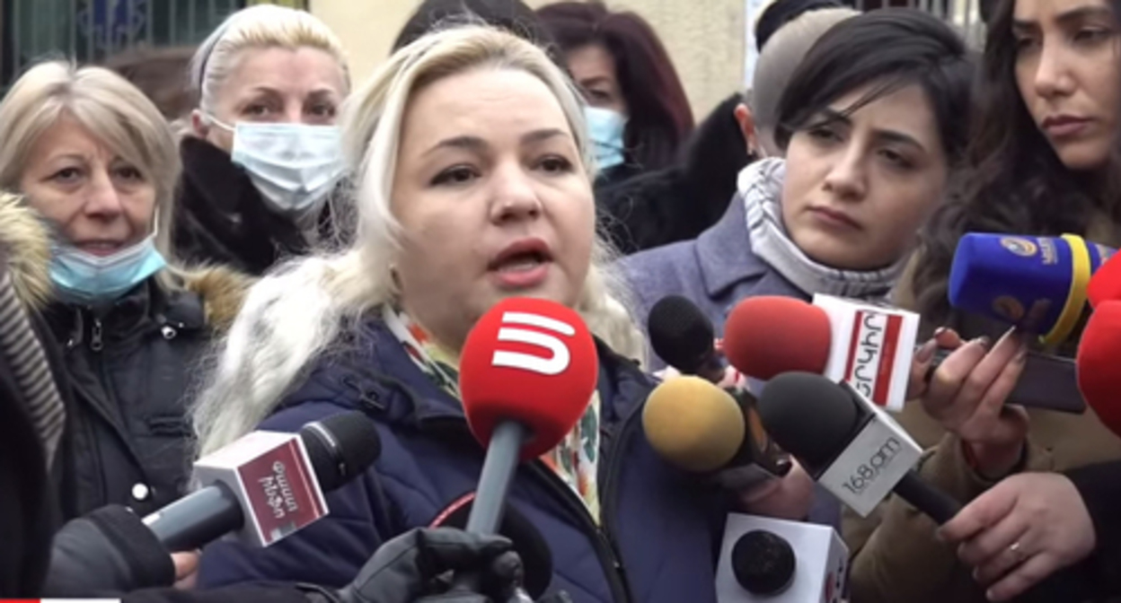 Employees of the branch of the Centre for Infectious Diseases at a rally in Yerevan. Screenshot of the video by NEWS AM https://www.youtube.com/watch?v=91Hn4M8t_80 Employees of the branch of the Centre for Infectious Diseases at a rally in Yerevan. Screenshot of the video by NEWS AM https://www.youtube.com/watch?v=91Hn4M8t_80