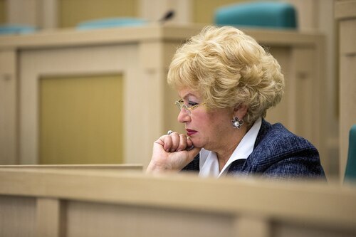 Lyudmila Narusova. Photo: https://wiki2.org/ru/Файл:Людмила_Нарусова_jpg Lyudmila Narusova. Photo: https://wiki2.org/ru/Файл:Людмила_Нарусова_jpg