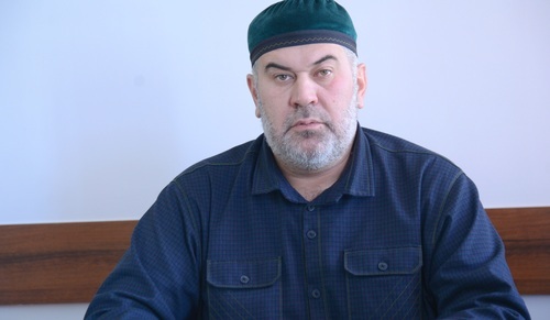 Asvad Kharekhanov. Photo: website of the Ministry of Education and Science of Chechnya, https://mon95.ru/ministry/deputy/kharekhanov-asvad-garinovich Asvad Kharekhanov. Photo: website of the Ministry of Education and Science of Chechnya, https://mon95.ru/ministry/deputy/kharekhanov-asvad-garinovich