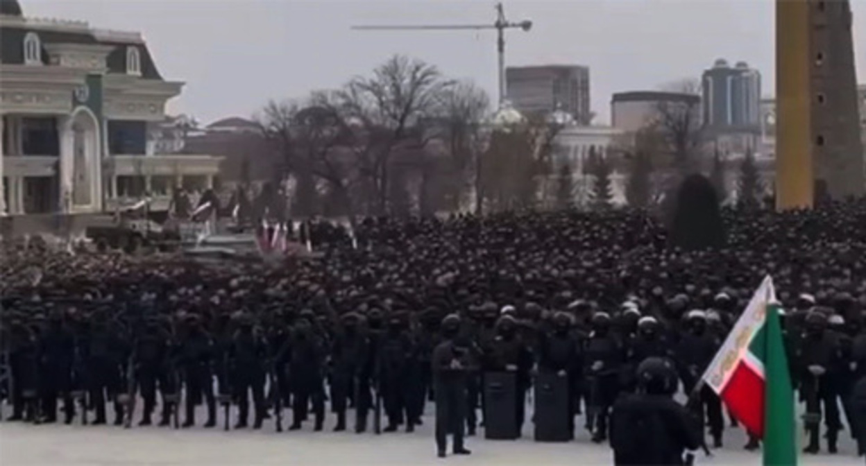 Chechen fighters at a rally in Grozny, February 2022. Screenshot: https://www.rbc.ru/politics/25/02/2022/6218c4089a7947a8fc3e9640 Chechen fighters at a rally in Grozny, February 2022. Screenshot: https://www.rbc.ru/politics/25/02/2022/6218c4089a7947a8fc3e9640