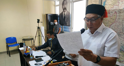 Arslang Sandjiev attends congress of the Oirat-Kalmyk people. Elista, May 29, 2021. Photo by Badma Byurchiev for the Caucasian Knot Arslang Sandjiev attends congress of the Oirat-Kalmyk people. Elista, May 29, 2021. Photo by Badma Byurchiev for the Caucasian Knot
