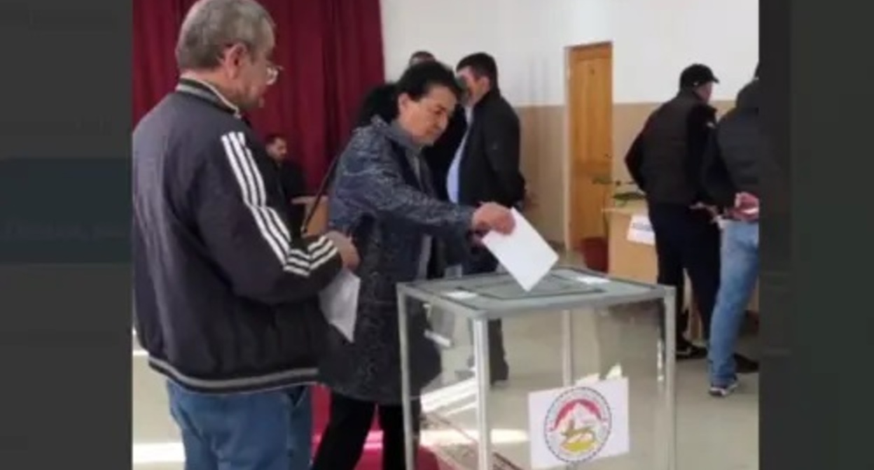 Voters in South Ossetia. Image made from video posted in IA Res Telegram channel on April 10, 2022, https://t.me/ia_res/7454 Voters in South Ossetia. Image made from video posted in IA Res Telegram channel on April 10, 2022, https://t.me/ia_res/7454
