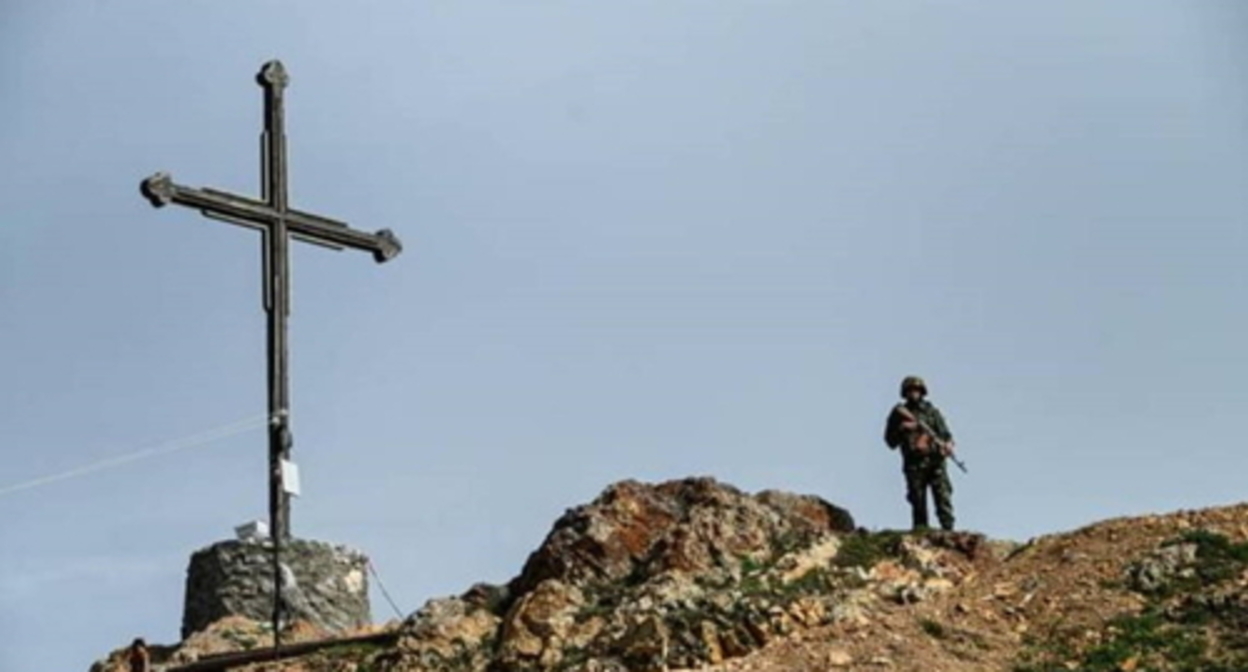A military serviceman on Mount Karaglukh. Photo: Tativ Durayan, Armenpress, https://www.ra.am/archives/60842/ A military serviceman on Mount Karaglukh. Photo: Tativ Durayan, Armenpress, https://www.ra.am/archives/60842/