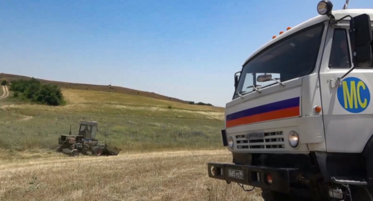Russian peacekeepers’ vehicle in Nagorno-Karabakh. Photo: press service of the Ministry of Defence of Russia, https://mil.ru/russian_peacekeeping_forces/media/photo/gallery.htm?id=95765@cmsPhotoGallery Russian peacekeepers’ vehicle in Nagorno-Karabakh. Photo: press service of the Ministry of Defence of Russia, https://mil.ru/russian_peacekeeping_forces/media/photo/gallery.htm?id=95765@cmsPhotoGallery