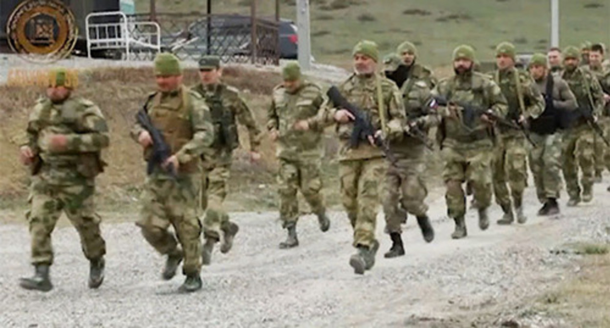 Military servicemen from Chechnya. Screenshot: ttps://www.rbc.ru/politics/04/04/2022/624b08579a7947fc45b8e735 Military servicemen from Chechnya. Screenshot: ttps://www.rbc.ru/politics/04/04/2022/624b08579a7947fc45b8e735
