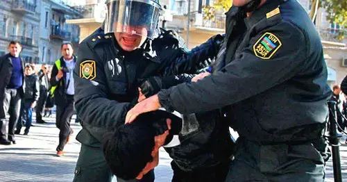 The police during the detention. Photo by Aziz Karimov for the "Caucasian Knot" The police during the detention. Photo by Aziz Karimov for the "Caucasian Knot"
