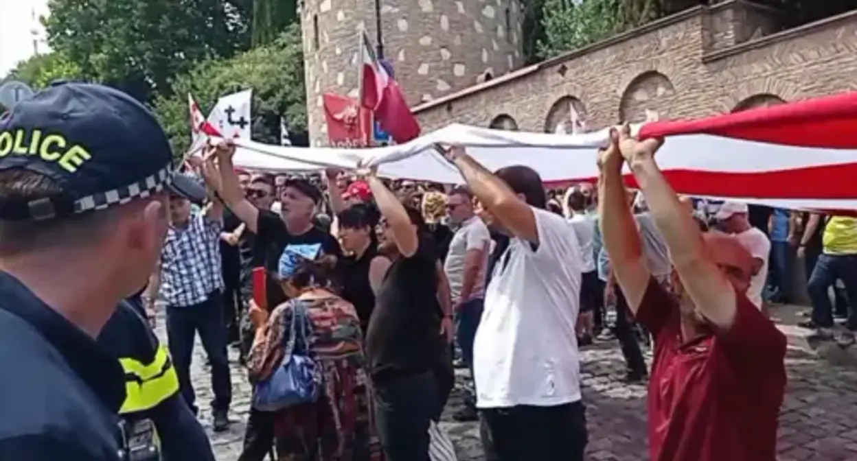 The action held by the "Alt-Info" in Tbilisi. Screenshot of the video shot by Beka Vardosanidze on July 2, 2022, published on Facebook* https://www.facebook.com/siaxlebeqasgan/videos/1883838631814251 The action held by the "Alt-Info" in Tbilisi. Screenshot of the video shot by Beka Vardosanidze on July 2, 2022, published on Facebook* https://www.facebook.com/siaxlebeqasgan/videos/1883838631814251